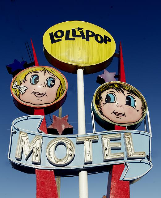 Lollipop Motel - Carol M. Highsmith's America, Library of Congress, Prints and Photographs Division.
